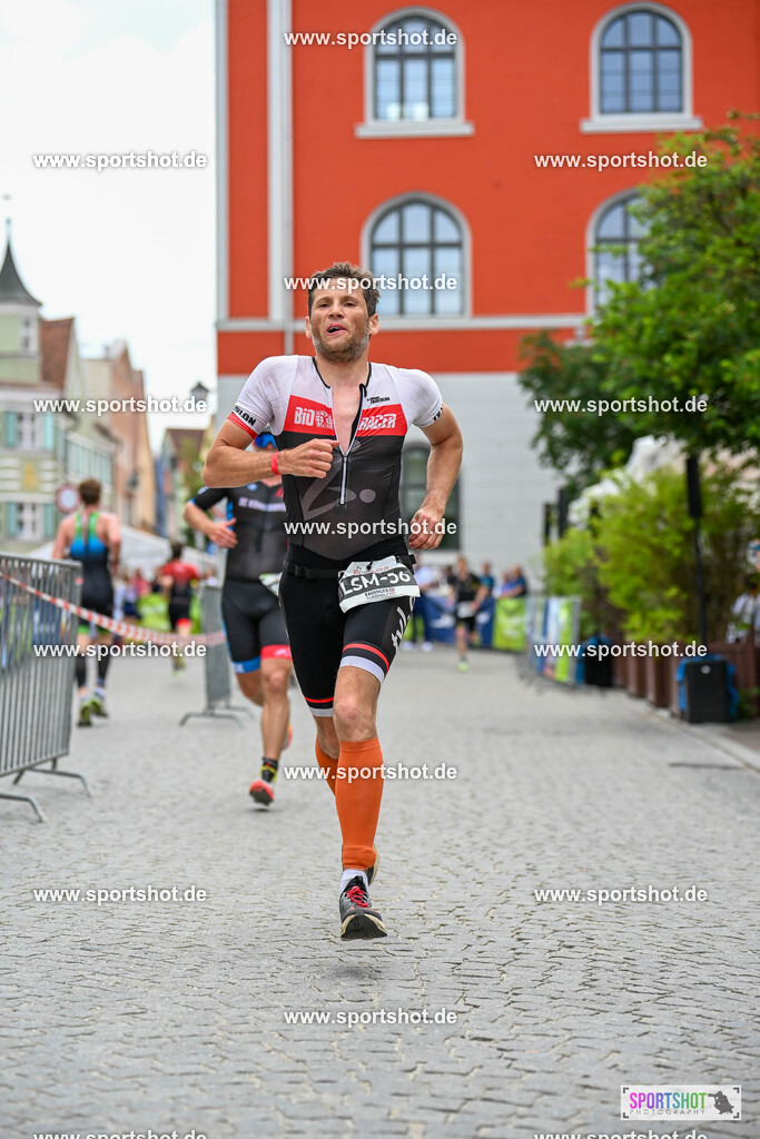 SZI_6000 | Stadttriathlon Erding 2025. #yourpictrs #sportshot_your_pictrs @Sportshotphotography #stadttriathlonerding Copyright: www.sportshot.de