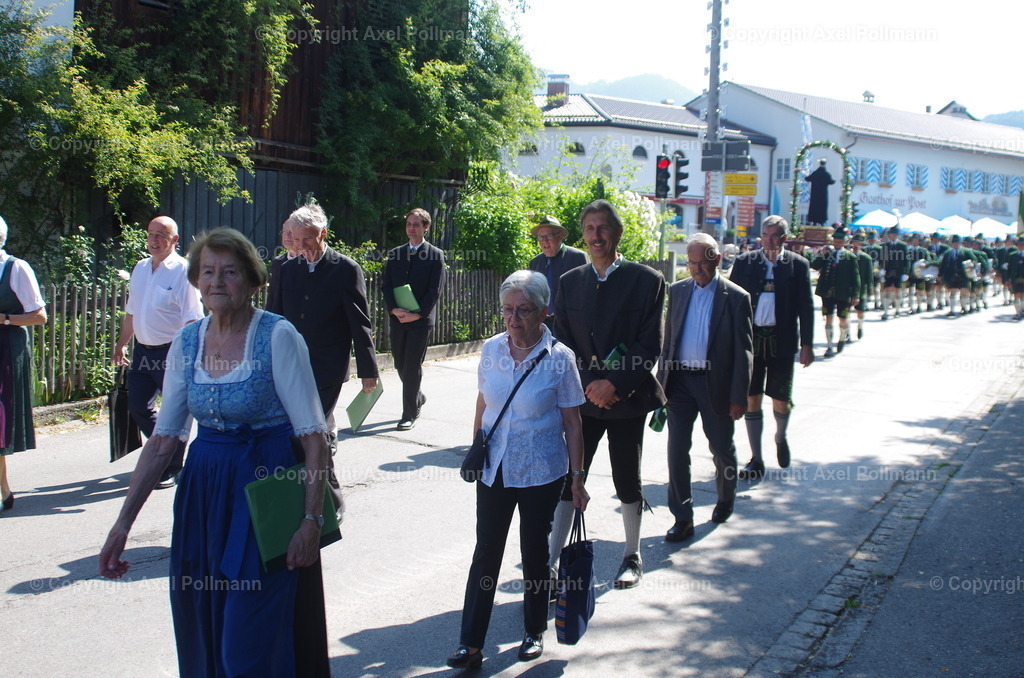 IMGP4074 | fotografiert von Axel PollmannLeonhardi Wallfahrt Benediktbeuern und Murnau, Fronleichnam, Fasching, Landschaft im Loisachtal und Benediktbeuern  - Realisiert mit Pictrs.com