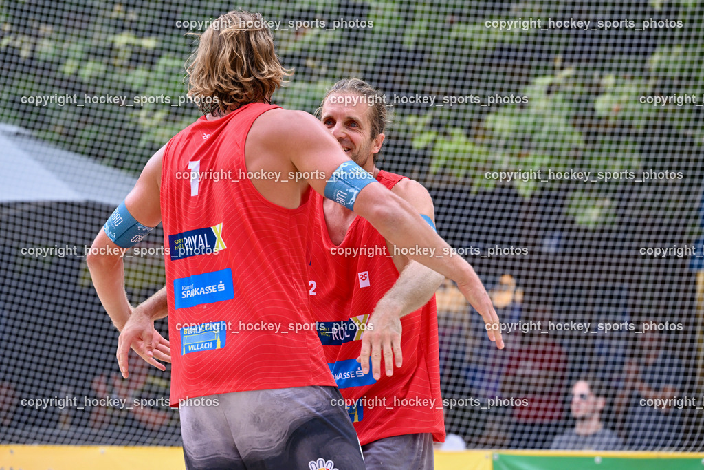 Kärntner Landesmeisterschaft Beach Volleyball | #2 HUBER Alexander Philipp, #1 FRIEDL Felix, Kärntner Landesmeisterschaft Beach Volleyball, Kärntner Landesmeisterschaft Beach Volleyball am 18.08.2024 in Villach (Rathausplatz Villach), Austria, (Photo by Bernd Stefan)