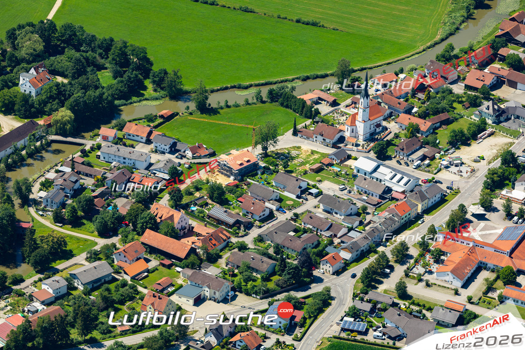Das Luftbild der Stadt Aham wurde 2022 vom Flugzeug heraus erstellt (keine Drohnen-Aufnahmen) Aufnahmehöhe ca.450 Meter- hohe Bildauflösung und Druck-Qualität. Garantiert!