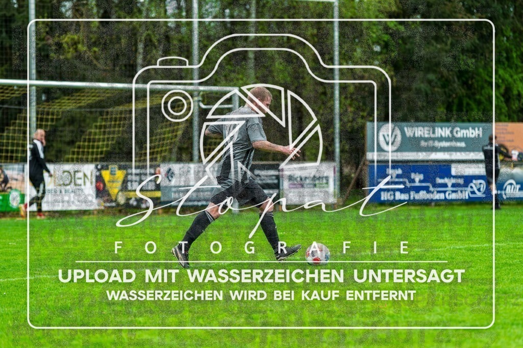 DZC_0741-Verbessert-RR | Marlon Bargmann (FG Fulde-Stellichte #19) beim Herren Kreisliga HK Spiel zwischen FG Fulde-Stellichte und TSV Wietzendorf im Fulder Zentralstadion, Fulde (Simon Paul Stopat) - Realisiert mit Pictrs.com