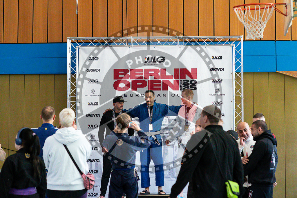 20250510PBB1244 | Athletes compete during the JJLG Berlin Open Jiu-Jitsu Championship on May 10, 2025 in Berlin, Germany. © Chiara Dazi / photoblackbelt