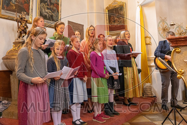 MAE-pic_201 | Der online Fotoshop des Inzeller Fotografen MAE - Marc Anton Eicher. Hier können Sie ihre Fotos und Stockfotos online bestellen als Download oder als Ausdruck, der ihnen bequem nach Hause geschickt wird.
Ihr Marc Anton Eicher - der Inzeller Fotograf - Realisiert mit Pictrs.com