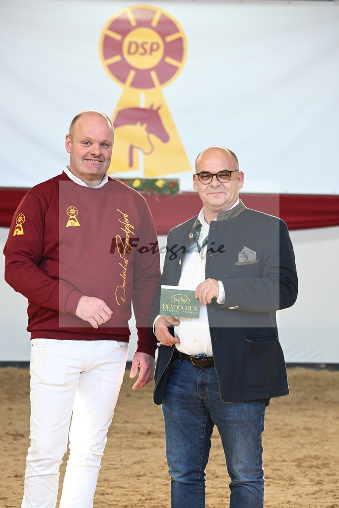Ehrung bester Longenfuehrer_2243188 | hf-fotografie - Realisiert mit Pictrs.com