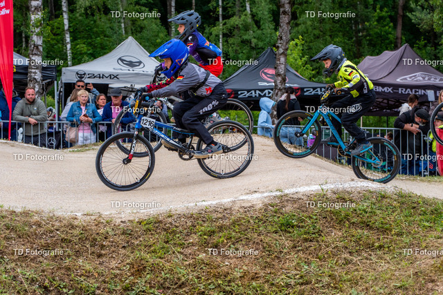 BayBMX2026-05136 | Fotogalerie von Thomas Dettweiler mit Eventbildern und lizenzfreien Fotos. Perfekt als Wandbild, für Büro, Website oder private Nutzung. - Realisiert mit Pictrs.com