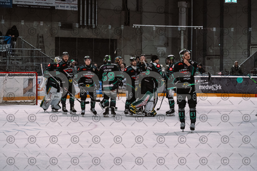 Alligators_vs_Passau_26_12_2025-083 | Höchstadt Alligators Fotogalerie: Eishockey-Action aus Franken. Professionelle Spielfotos, Portraits & Stadionbilder zum Download. Jetzt entdecken! - Realized with Pictrs.com