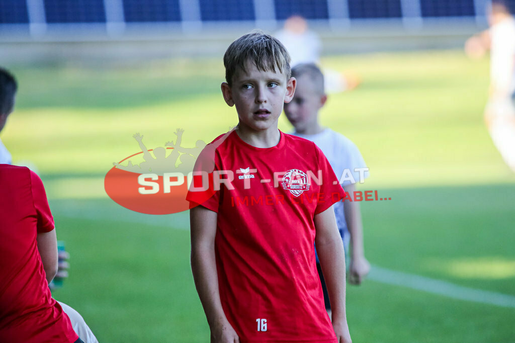 SG Krumpendorf/Pörtschach - ASKÖ Gurnitz 1-2, 1. Klasse C | Kinder, Zuschauer SG Krumpendorf/Pörtschach - ASKÖ Gurnitz 1-2 am 20.08.2023 in Krumpendorf
(Sportplatz), Austria, (Photo by Ernst Krawagner sport-fan.at) - Realisiert mit Pictrs.com