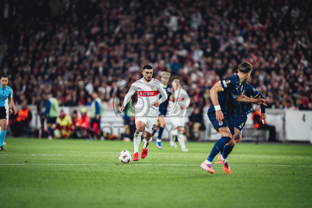 VfB Stuttgart vs. FC Porto, Fussball, Europa League, Achtelfinale, Hinspiel, 12.03.2026 | Deniz Undav (VfB Stuttgart, #26),VfB Stuttgart vs. FC Porto, Fussball, Europa League, Achtelfinale, Hinspiel, 12.03.2026Foto: photosbyphips/Philip Ziegler