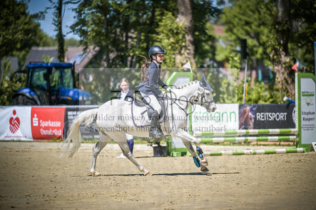 DOS_9489 | Entdecke hochwertige Reitturnierfotos von Foto Oger. Professionell, emotional und authentisch – jetzt Lieblingsmomente im Shop bestellen.Deutschlandweite Turnierfotografie. - Realisiert mit Pictrs.com
