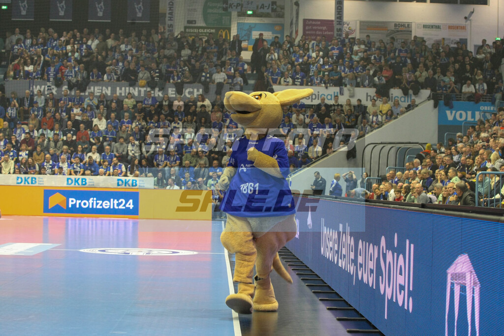 VfL Gummersbach Saison 25/26 - © Sportfoto-Sale (MK) | Maskottchen Gummi - VfL Gummersbach Saison 25/26 - © Sportfoto-Sale (MK) - Realisiert mit Pictrs.com