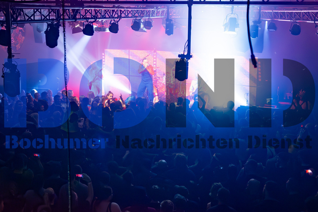 SES_SPCKOL20250501-22 | bond - Realisiert mit Pictrs.com