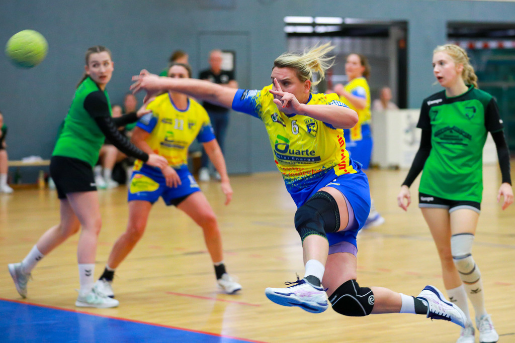 HcTvRhedeII_SvNeukirchen_150924_052 | Bildergalerie von Sport-Ereignissen aber auch von weiteren spannenden Dingen - nicht nur vom Niederrhein. In Anlehnung an den bekannten Spruch von Hanns Dieter Hüsch heißt das Motto: "Niederrhein ist überall".  - Realisiert mit Pictrs.com