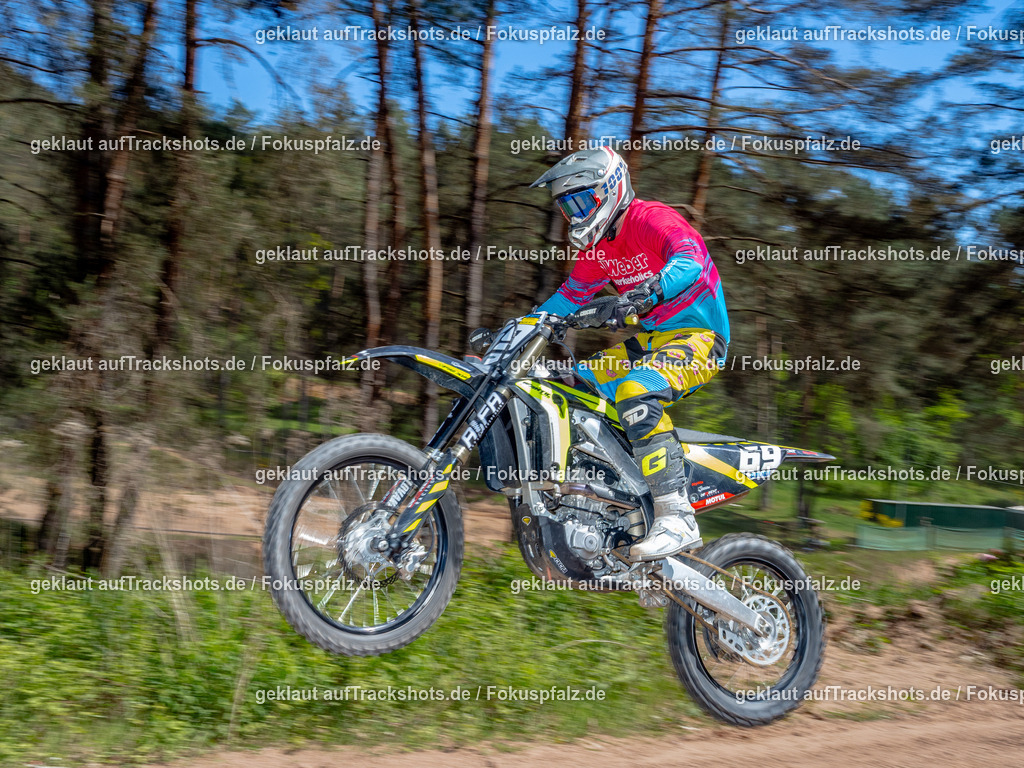 Fischbach-141 | Trackshots.de / Fokuspfalz.de - Realisiert mit Pictrs.com