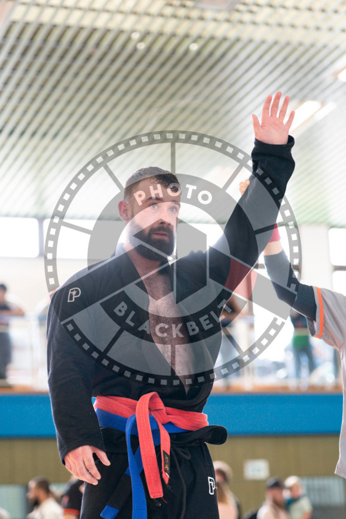 20240915PBB2105 | Athletes compete during the Grappling Industries’ grappling and Brazilian jiu-jitsu competition in Berlin, on September 15, 2024.