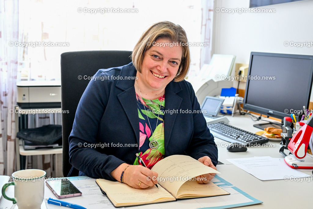 Gramastetten Volksschule_ Ilona Rechberger_ 19.03.2024-14 | 19.03.2024, Gramastetten, AUT, Volksschule, im Bild Ilona Rechberger (Direktorin)