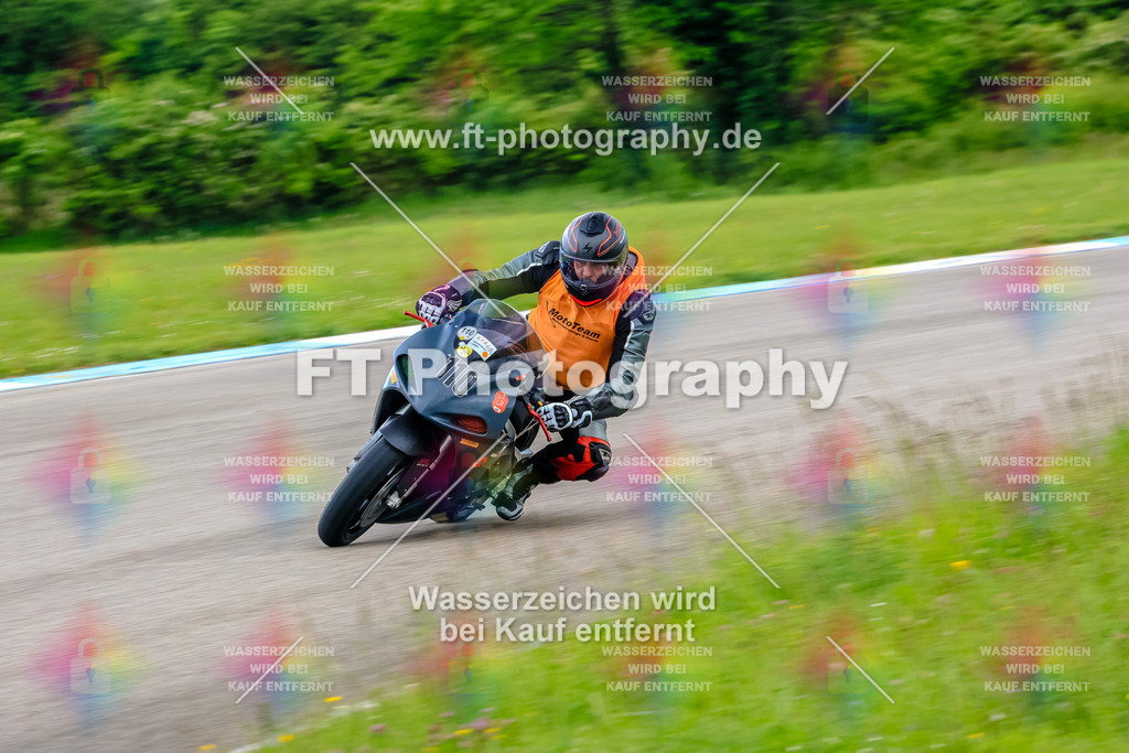 MotoTeam-3248 | Hier findet Ihr Bilder von Touristenfahrten auf der Nürburgring Nordschleife oder von anderen Veranstaltungen die ich besucht habe. Viel Spass beim Durch Schauen 