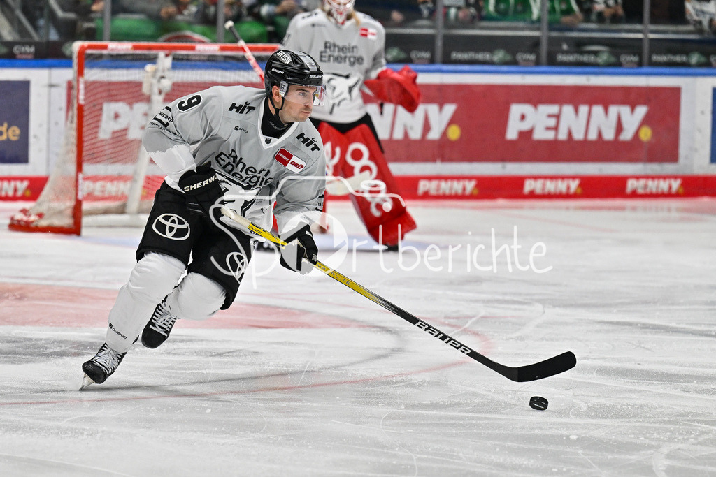 Augsburger Panther - Kölner Haie | Am Puck Maximilian KAMMERER (Koelner Haie #9) / Freisteller / Einzelfoto / DEL: Augsburger Panther - Kölner Haie, Curt Frenzel Stadion am 29.09.2024