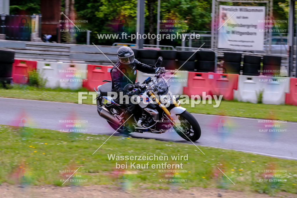 MotoTeamVBK-20833 | Hier findet Ihr Bilder von Touristenfahrten auf der Nürburgring Nordschleife oder von anderen Veranstaltungen die ich besucht habe. Viel Spass beim Durch Schauen 