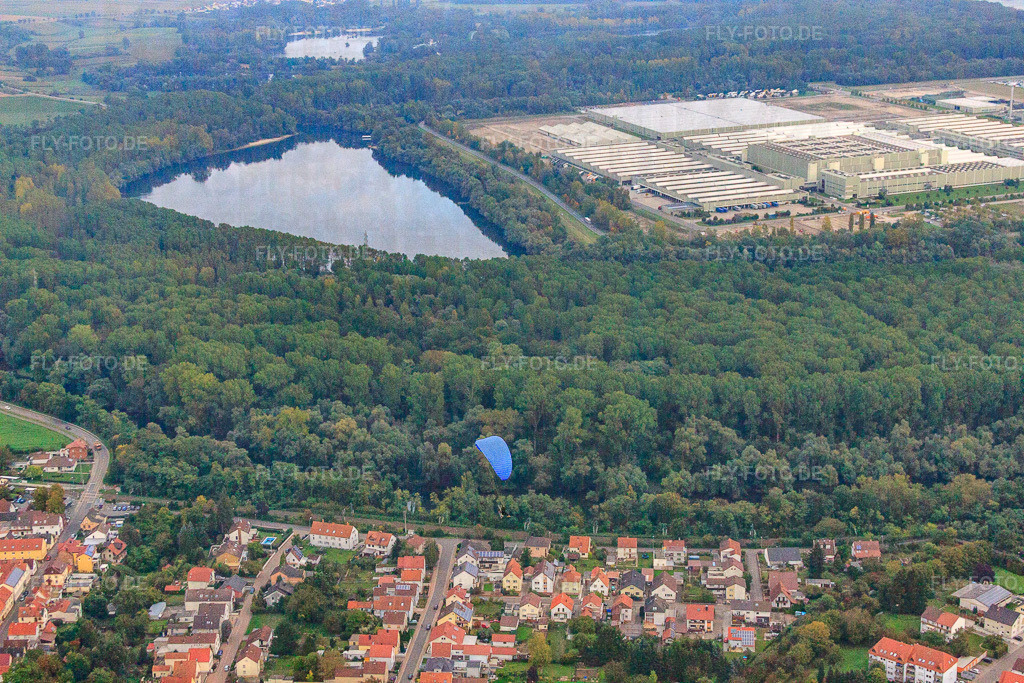 Kolpingstr | Luftbild: Kolpingstr in Lingenfeld im Bundesland Rheinland-Pfalz in Deutschland. Foto: IMG_60135.jpg vom 08.10.2013 durch Werner Riehm/FLY-FOTO.de - Realisiert mit Pictrs.com