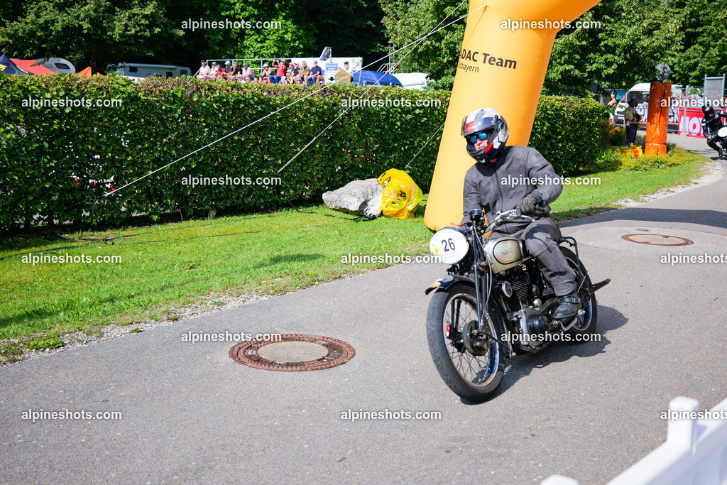 P1025937 | Erleben Sie atemberaubende, hochqualitative Fotos Ihrer Fahrt entlang der malerischen Alpenstraßen. Besuchen Sie alpineshots.com, um professionelle Aufnahmen Ihrer unvergesslichen Reise zu finden und zu kaufen - Realisiert mit Pictrs.com