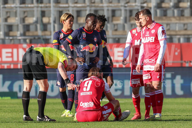 Grazer AK 1902 vs FC Red Bull Salzburg – Austrian Bundesliga | Graz, Austria, 15.Feb.26 - SOCCER - ADMIRAL Bundesliga, Grazer AK 1902 vs FC Red Bull Salzburg. The image shows Daniel Maderner (GAK) after a foul.