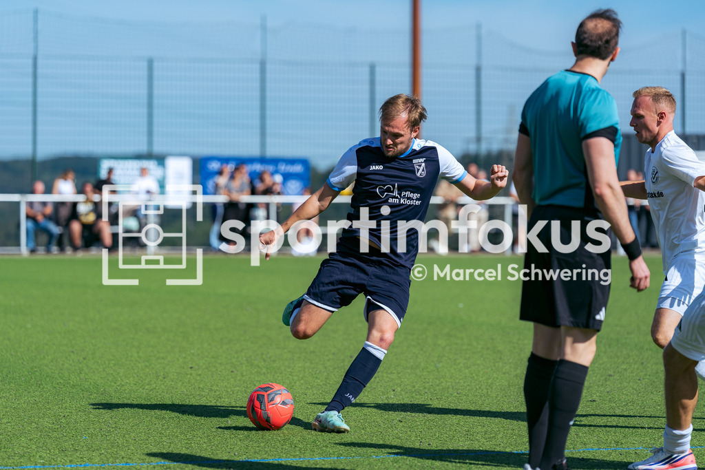 SV Jägerhaus-Linde – TSV Beyenburg | Kreisliga A: SV Jägerhaus-Linde gegen TSV Beyenburg, Wuppertal, 27.09.2026. Endstand: 1:2 (0:1). sportimfokus / Marcel Schwering - Realisiert mit Pictrs.com