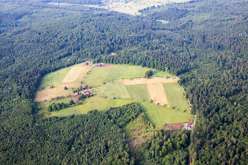 Luftbild: Bernbach in Marxzell im Bundesland Baden-Württemberg in Deutschland. Foto: IMG_079714.jpg vom 31.05.2015 durch Werner Riehm/FLY-FOTO.de