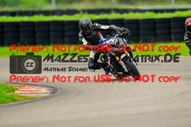 MaZZes_Fotomatrix_20241002_6007705_6520 | Fotograf Mathias Schmid
Sportfotograf,
Eventfotograf,
Hochzeitsfotograf,
Portraitfotograf