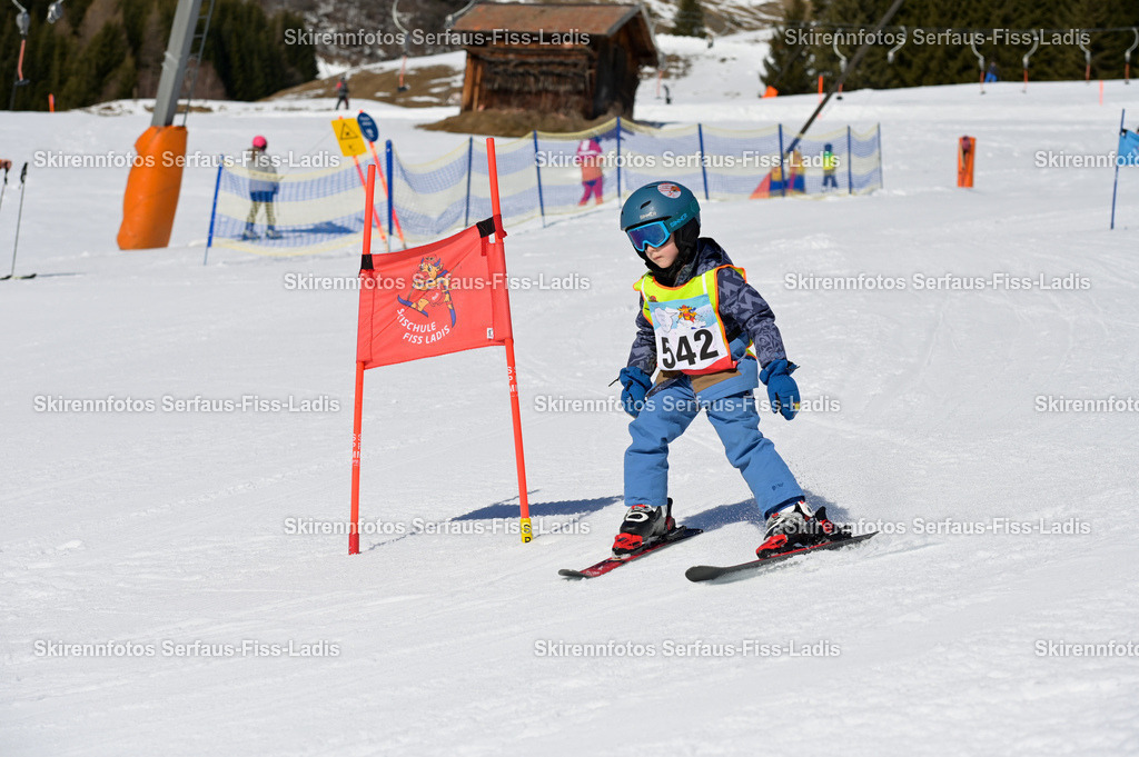 SRF_27.02.2026_531 | Skirennfotos,Serfaus,Fiss,Ladis,Kinderskirennen,Winter,Tirol,Oberland,skirace,SFL,feelfree,weil wir's genießen,ski,Ski,skifahren,Sonnenplateau, - Realisiert mit Pictrs.com