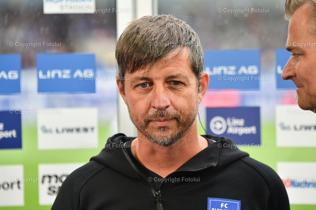 A_LUI_20230806_0010 | SPORT FUSSBALL ADMIRAL BUNDESLIGA  2023/24
FC BLAU WEIß LINZ VS TSV EGGER GLAS HARTBERG
IM BILD: Trainer Gerald Scheiblehner (FC Blau Weiß Linz)
FOTO:FOTOLUI/UW