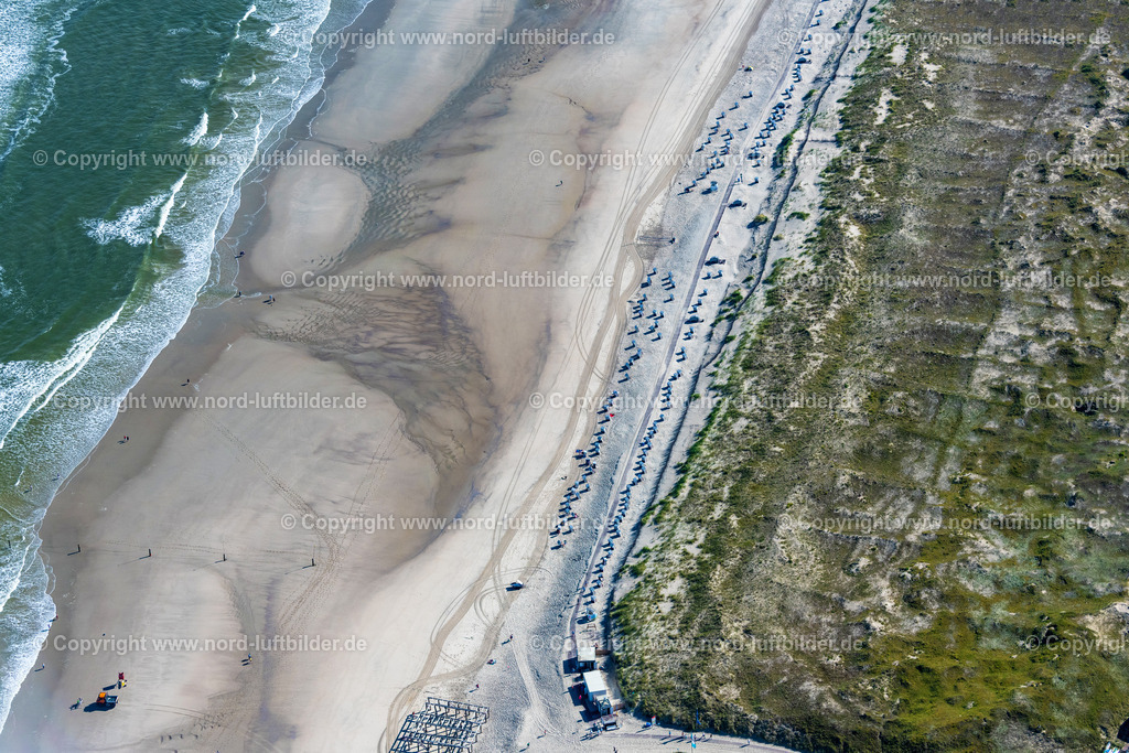 Norderney_Strand_Standkörbe_Bernachtungsstrandkörbe_ELS_6407050923 | NORDERNEY 05.09.2023 Sandstrand- mit Strandkörben am Nordstrand auf der Insel Norderney im Bundesland Niedersachsen, Deutschland. // Sandy beach with beach chairs on the northern beach on the island of Norderney in the state of Lower Saxony, Germany. Foto: Martin Elsen