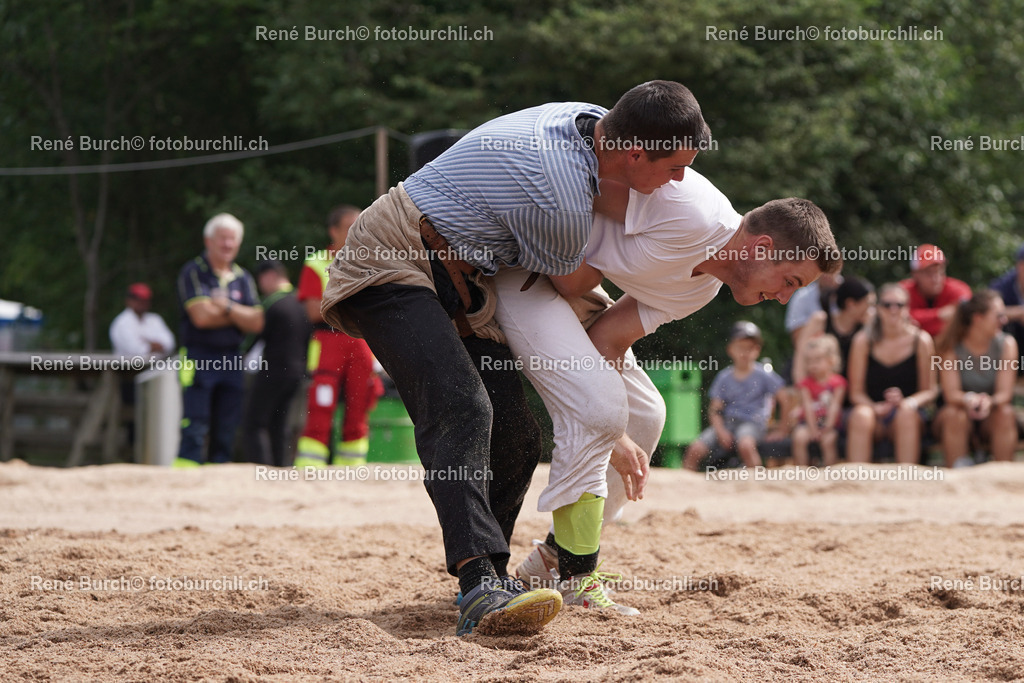 DSC09548-2 | René Burch leidenschaftlicher Fotograf aus Kerns in Obwalden.  Hier finden sie Sport, Landschaft und Natur Fotografie.
 - Realisiert mit Pictrs.com