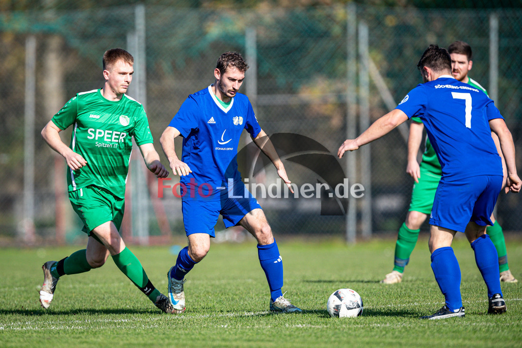 SG SV Eberfing/SV Söchering gegen FC Seeshaupt | Fußball A-Klasse Herren Gruppe 5, SG SV Eberfing/SV Söchering gegen FC Seeshaupt, 20241027,Josef LUIDL (SG SV Eberfing/SV Söchering 6) am Ball,2024-10-27 in Eberfing (Sportpark Eberfing), Lukas REISACHER (FC Seeshaupt 20), Josef LUIDL (SG SV Eberfing/SV Söchering 6)Copyright: WolfgangxLindner www.foto-lindner.de