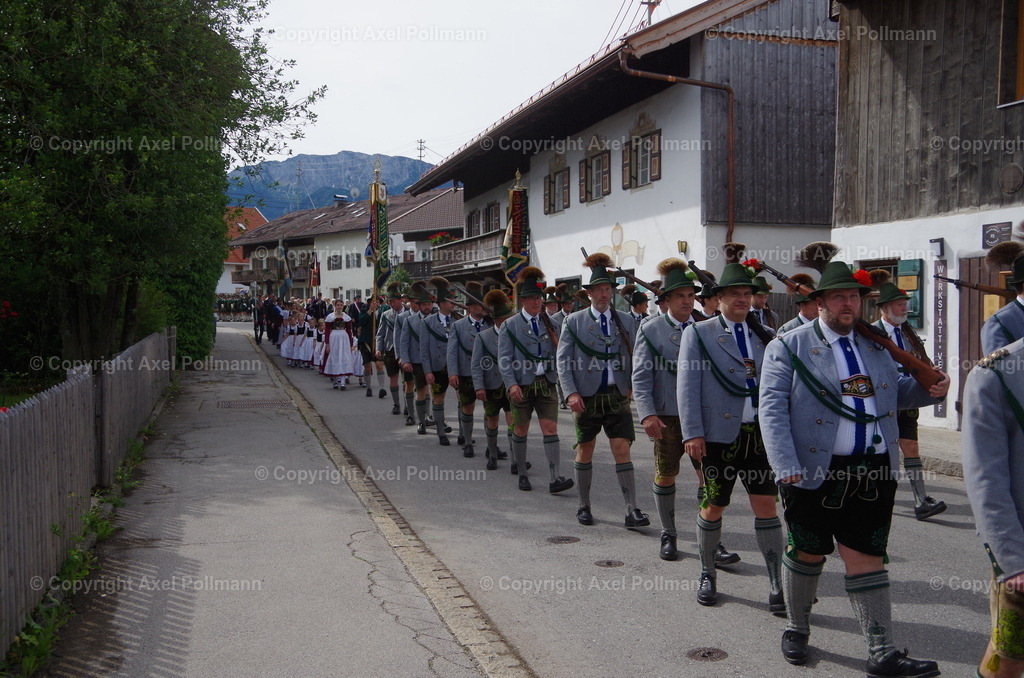 IMGP5078 | fotografiert von Axel PollmannLeonhardi Wallfahrt Benediktbeuern und Murnau, Fronleichnam, Fasching, Landschaft im Loisachtal und Benediktbeuern  - Realisiert mit Pictrs.com