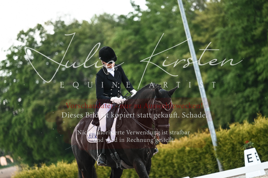 20230514_JK-Röhrsdorf-21-483 | Pferde- und Turnierfotografie in Westsachsen. Pferdeportraits, Auftragszeichnungen und intuitive Kunst.