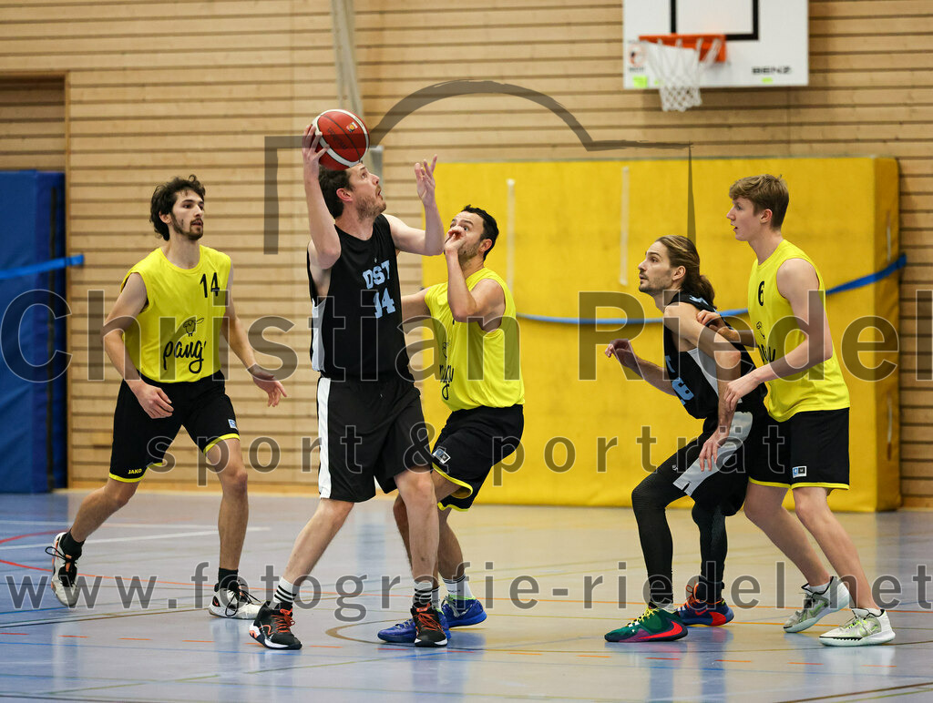 2022-12-04_043_SG_Poing_gegen_TSV_Muenchen_Ost_4 | Poing, Deutschland, 04.12.2022:
Basketball, Bezirksklasse 2021 / 2022, 8. Spieltag, SG Poing gegen TSV München Ost 4, Endergebnis: 37:65

Foto: Christian Riedel / fotografie-riedel.net