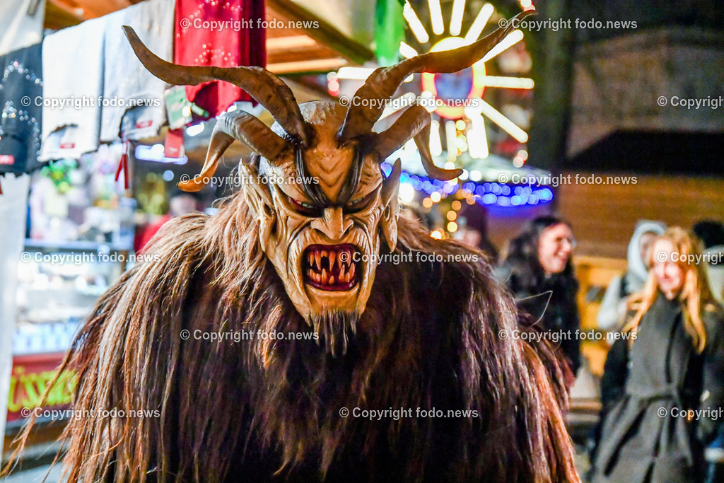 Perchten_ Christkindlmarkt Linz Volksgarten_ 14.12.2022-18 | 14.12.2022, Linz, AUT, Christkindlmarkt Volksgarten Linz, im Bild Perchtenlauf der Linzer Perchten 2022