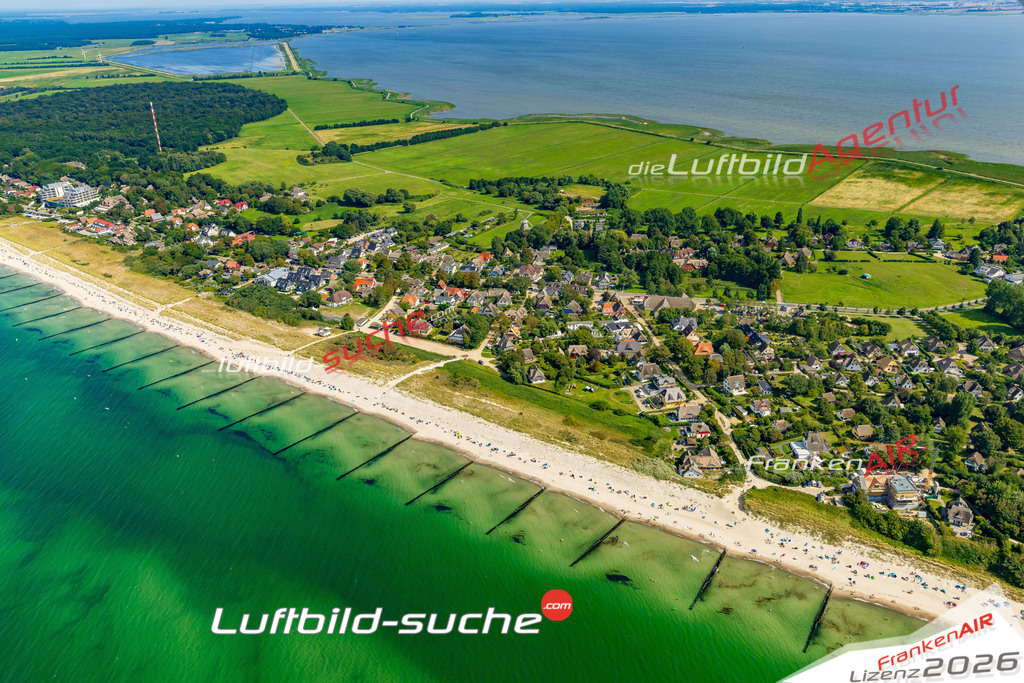 Vs Google Maps Ahrenshoop - Die Luftaufnahme wurde 2025 vom UL-Flugzeug heraus erstellt ( keine Drohnenaufnahme ) - Hochauflösende Luftaufnahme - für Wandbilder und großformatige Ausdrucke geeignet. Das besondere Geschenk!Hier alle&nbsp;Infos zur Lizenzierung der LuftaufnahmeWir fliegen auch dieses Jahr wieder in Ihre Region um Luftbilder zu erstellen.- Luftbild anfragen