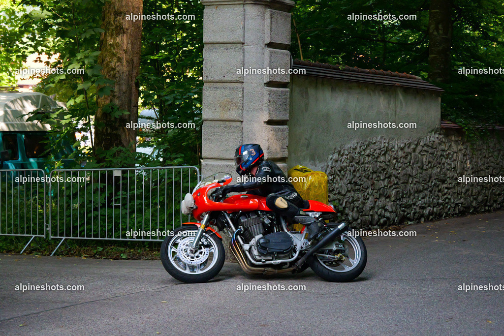 P1015146 | Erleben Sie atemberaubende, hochqualitative Fotos Ihrer Fahrt entlang der malerischen Alpenstraßen. Besuchen Sie alpineshots.com, um professionelle Aufnahmen Ihrer unvergesslichen Reise zu finden und zu kaufen - Realisiert mit Pictrs.com