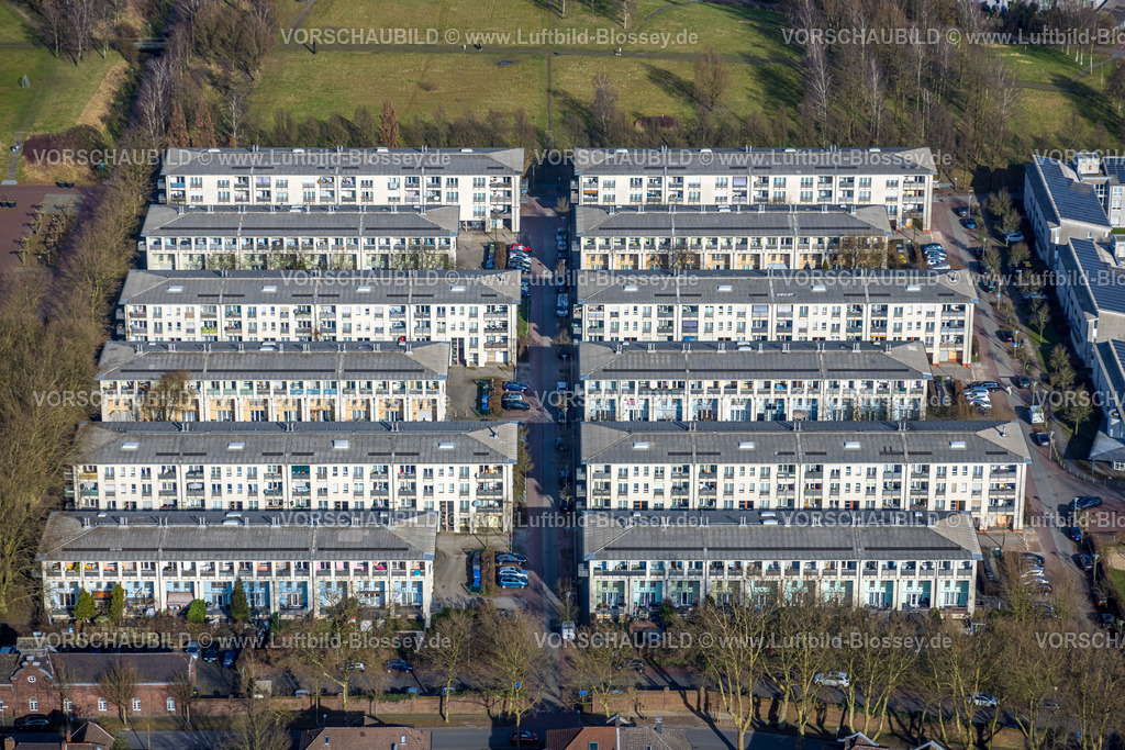 Bottrop250202710Mitte | Luftbild, Mehrfamilien-Reihenhaus Wohnsiedlung am Prosperpark, Fenster und Balkone, Heinrich-Gutermuth-Straße, Nord-Ost, Bottrop, Ruhrgebiet, Nordrhein-Westfalen, Deutschland