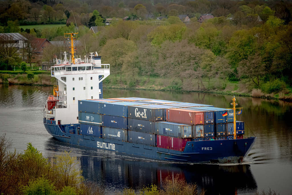 CCL_5864 | Entdecken Sie hochwertigen Fotodruck auf Leinwand, Acrylglas, Alu-Dibond und weiteren Materialien bei Fotodruck Online. Gestalten Sie individuelle Wandbilder in bester Qualität – ideal für besondere Erinnerungen und stilvolle Dekorationen. 