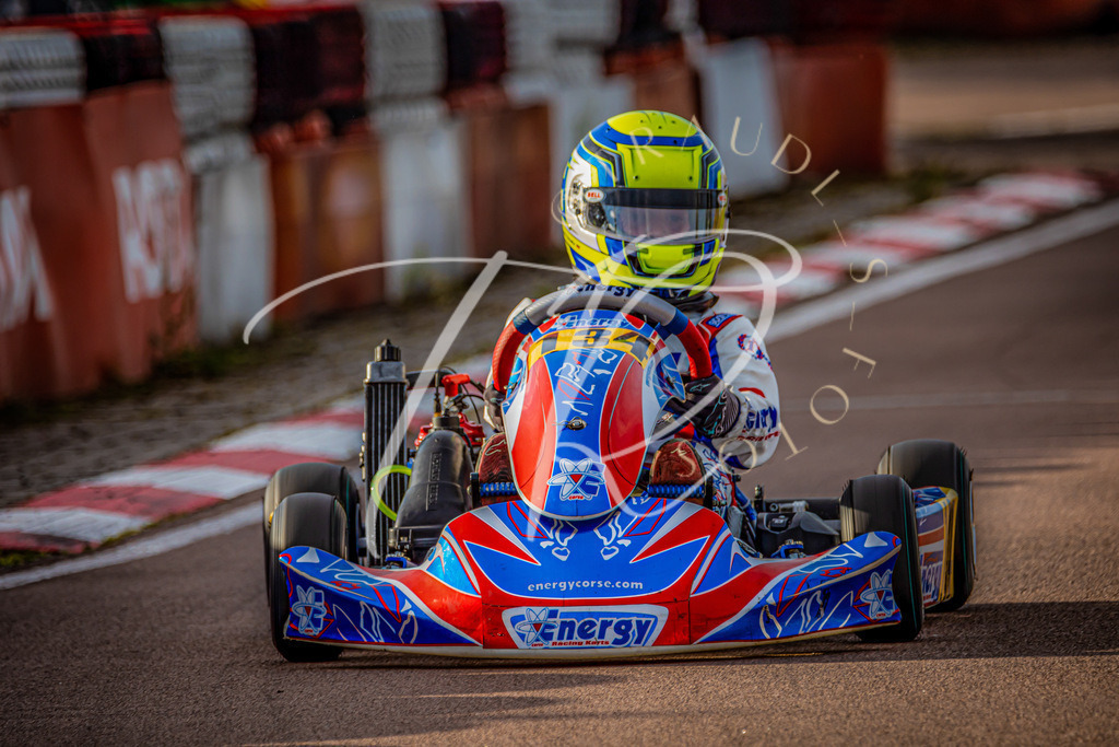 B8B9C8D6-A7DF-4204-B995-B2E795A2F4BC | traudl_s_fotos