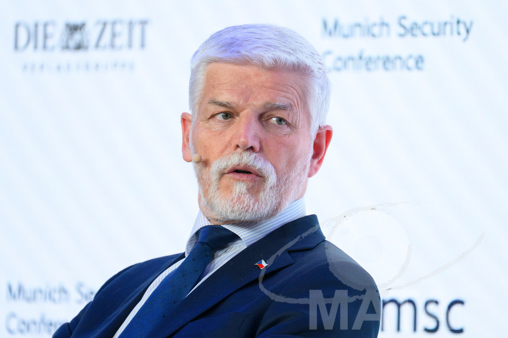 _DWA7080 | MATA IndoCon - Realisiert mit Pictrs.com