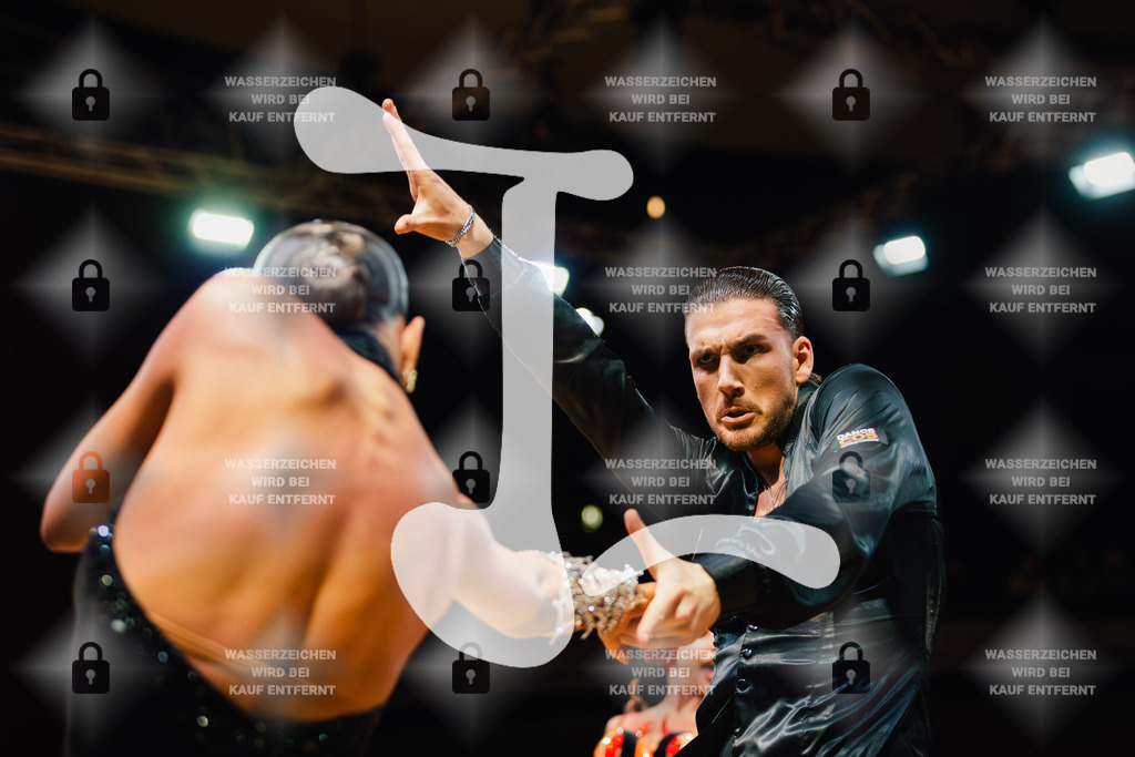 GOC 2025 - WDSF GrandSlam Latin 26th (3) Justin Lauer _ Rita Schumichin (Germany)-2025-08-23-1579 | Webshop for digital downloads and prints of dance sport, event & show photographer Julian Link - Realisiert mit Pictrs.com