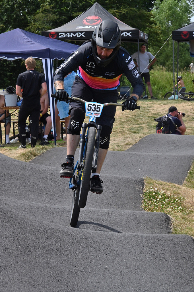 DSC_7337-cam-florian | German Pumptrack Series - Realisiert mit Pictrs.com