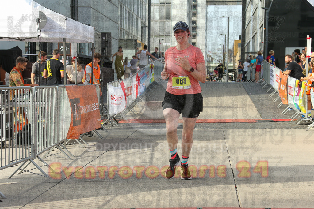 250920_1542_EX1_0495 | Sportfotografie im Rhein-Sieg Kreis, Köln, Bonn, NRW, Rheinland Pfalz, Hessen, etc. Unser Tätigkeitsfeld umfasst den Laufsport vom Volkslauf über den Marathon, Duathlon, Triathon bis zum Ultralauf wie Kölnpfad Ultra oder Schindertrail.