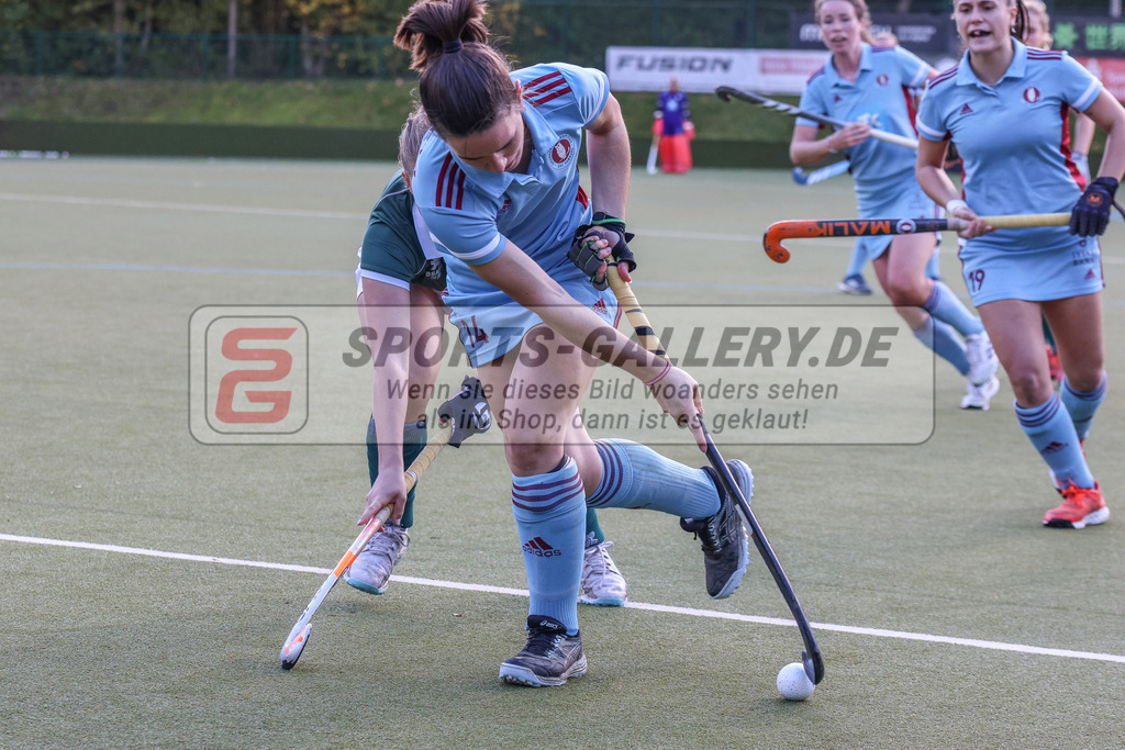MJ_2022-10-08_Damen_HTCU-UHC-60 | Levia Grabietz (UHC Hamburg #14), Uhlenhorst Mülheim - UHC Hamburg am 8.10.2022 im Waldstadion, Mülheim a. d. Ruhr