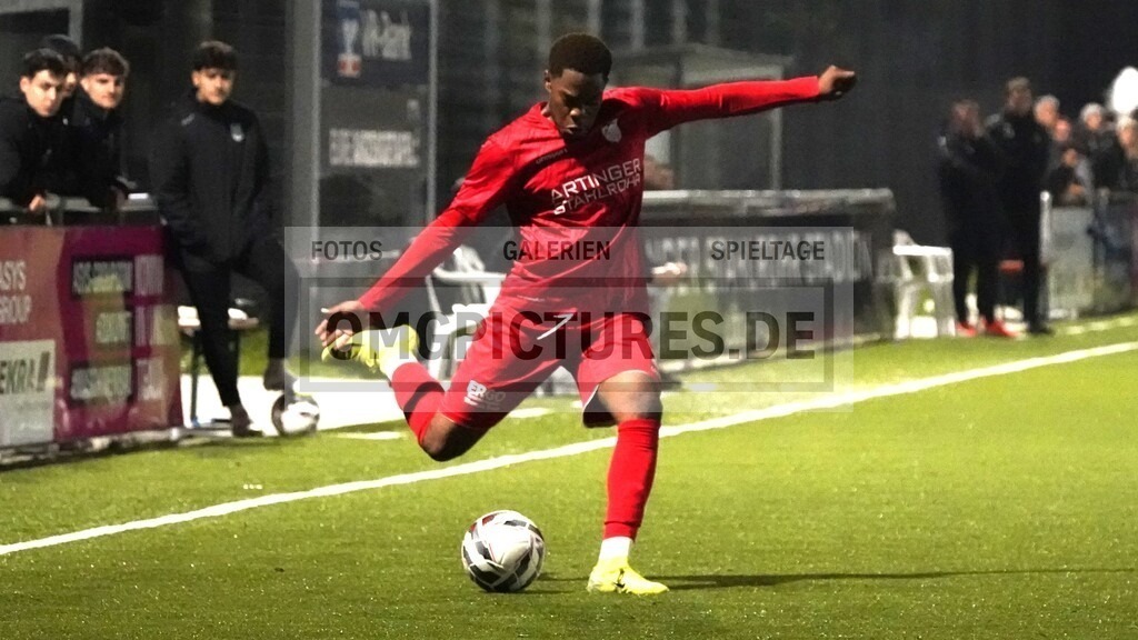 _OMG1076 | www.omgpictures.de, Sportfotograf, Verein, Fotograf, Baden Württemberg, Stuttgart, Heilbronn, omgpictures, Spieltag,  - Realisiert mit Pictrs.com