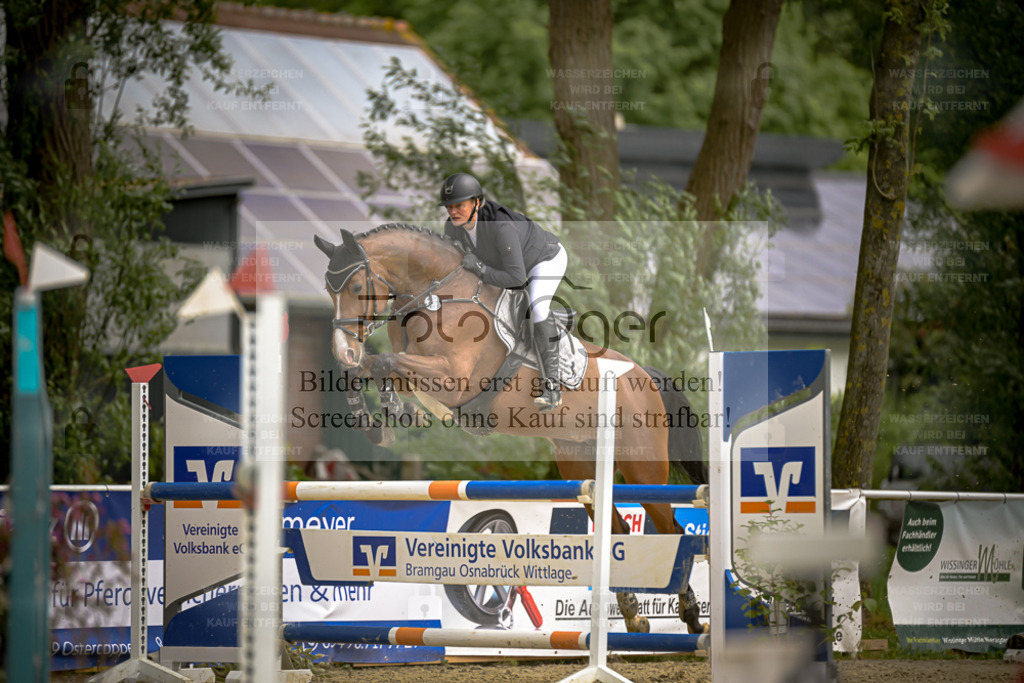 20240505-DOS_9434 | Entdecke hochwertige Reitturnierfotos von Foto Oger. Professionell, emotional und authentisch – jetzt Lieblingsmomente im Shop bestellen. - Realisiert mit Pictrs.com