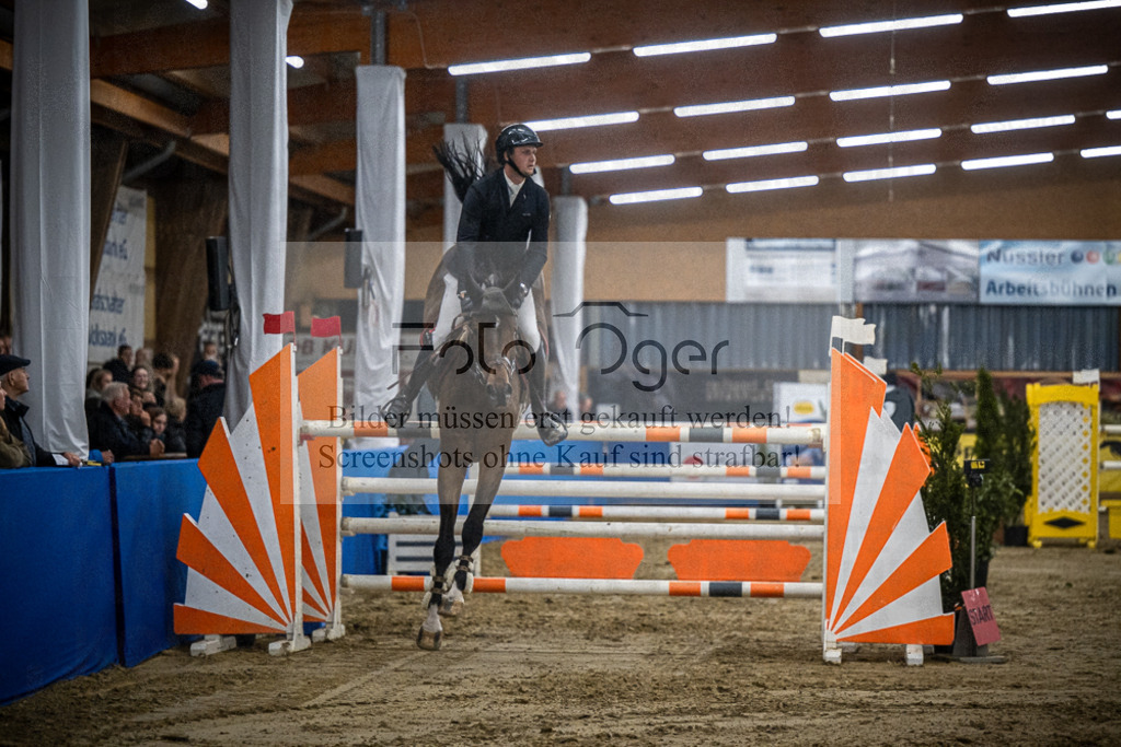 DOS_0474 | Entdecke hochwertige Reitturnierfotos von Foto Oger. Professionell, emotional und authentisch – jetzt Lieblingsmomente im Shop bestellen.Deutschlandweite Turnierfotografie. - Realisiert mit Pictrs.com